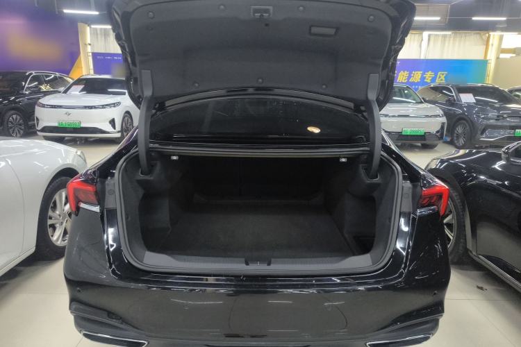 Used Buick LaCrosse 2023 28T Prestige Edition
