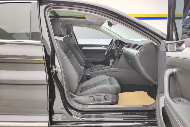 Used Volkswagen Tayron GTE Plug-in Hybrid 2022 1.4T Luxury Edition
