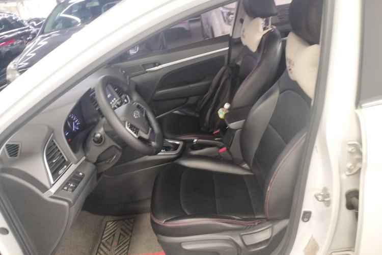 Used Hyundai Elantra 2016 1.6L Automatic ZhiXuan – Elite Version