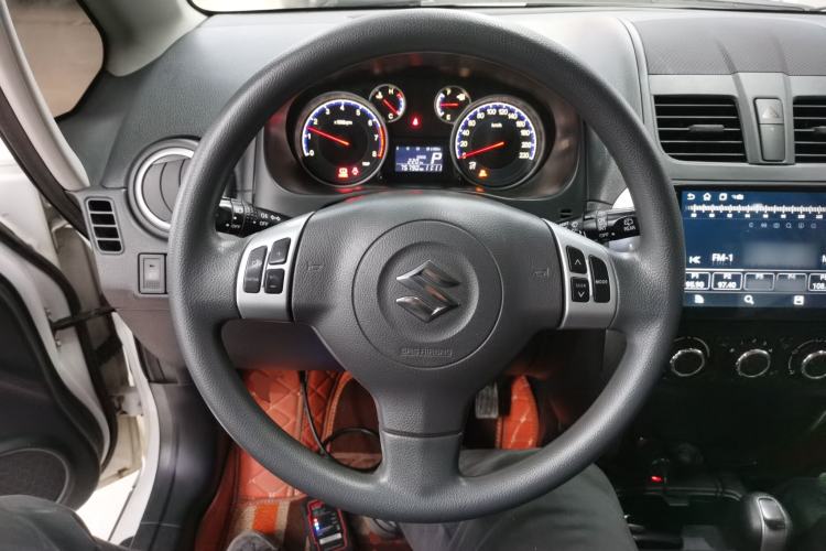 Used Suzuki SX4 2016 1.6L Automatic Classic Edition
