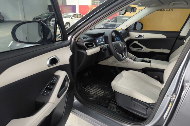 Used BYD Yuan UP 2024 401 km Active Version
