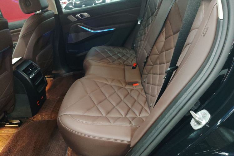 Used BMW X5 2022 Restyled xDrive 30Li Luxury Version M Sport Package