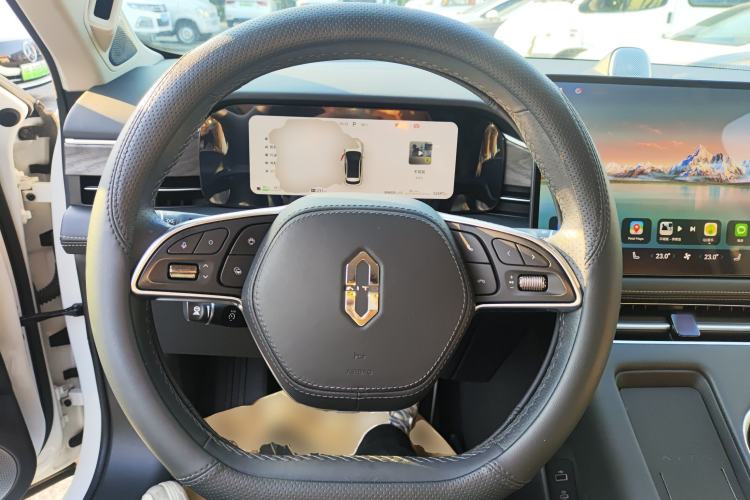 Used Hima AITO M5 2022 Extended-Range Four-Wheel Drive Performance Version
