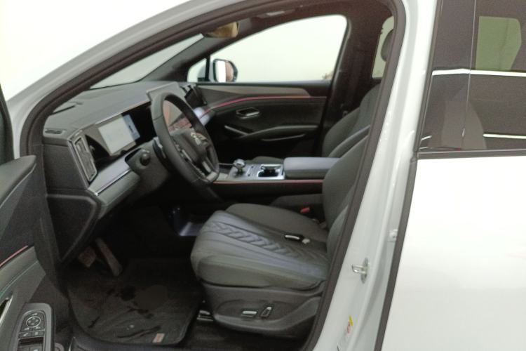 Used BYD Song L DM-i 2025 Intelligent Driving Version 160 km Beyond-Range Type
