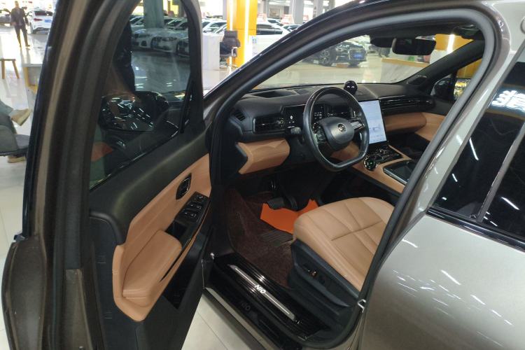 Used Nio ES8 2020 450 km Range 6-Seater Version
