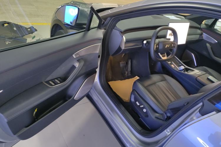 Used ONVO L60 2024 60 kWh All-Wheel Drive
