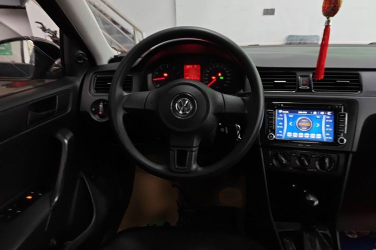 Used Volkswagen Santana 2015 1.6L Automatic Fashion Edition
