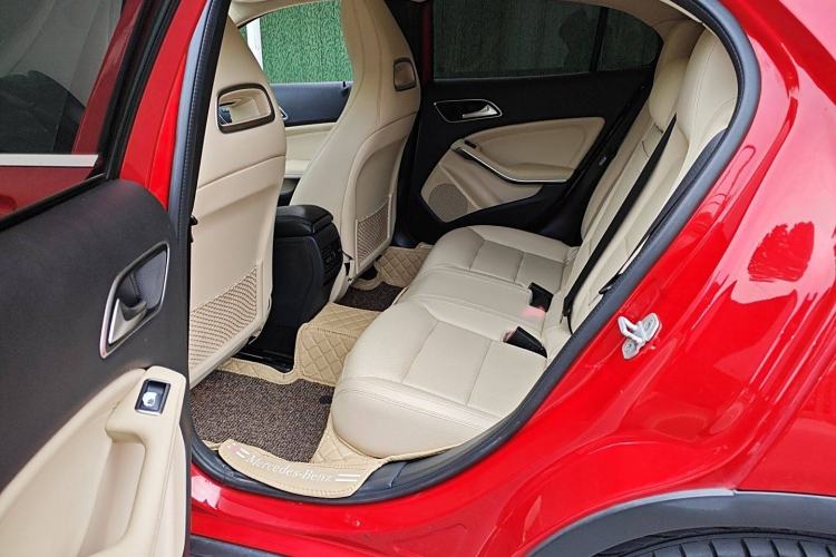 Used Mercedes-Benz GLA 2015 GLA 220 4MATIC Luxury Model
