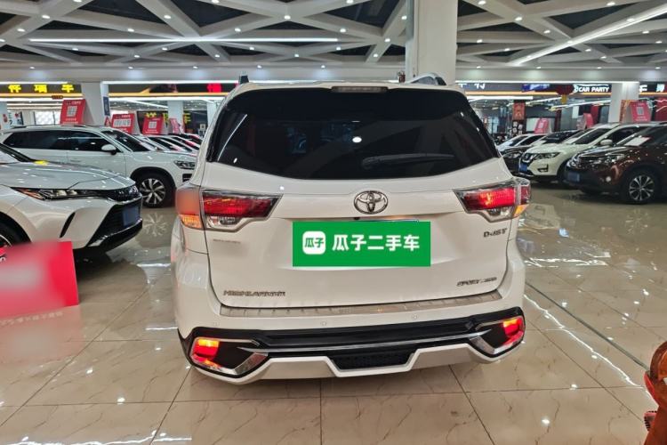 Used Toyota Highlander 2017 2.0T Four-Wheel Drive Luxury Edition 7 Seats
