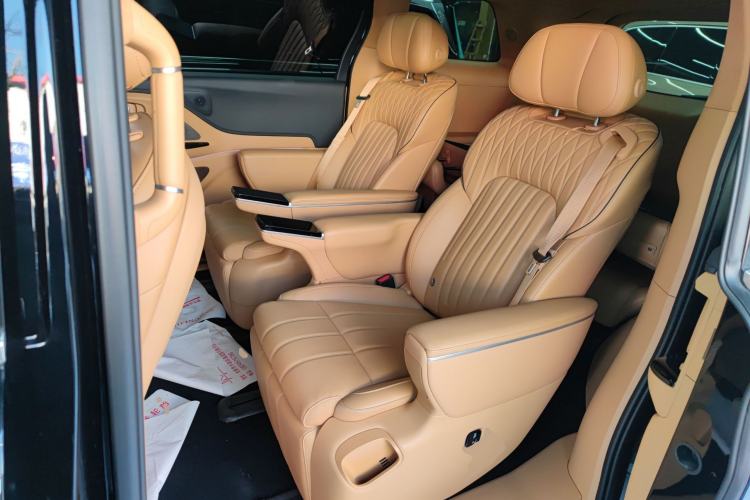 Used VOYAH Dream 2025 PHEV Four-Wheel-Drive Flagship Kunpeng Edition
