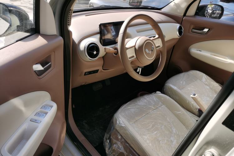 Used Wuling Hongguang MINIEV 2025 Four-Door Version Advanced Edition
