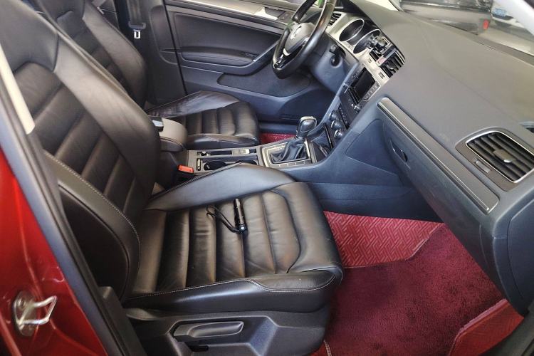 Used Volkswagen Golf 2016 230TSI Automatic Luxury Version