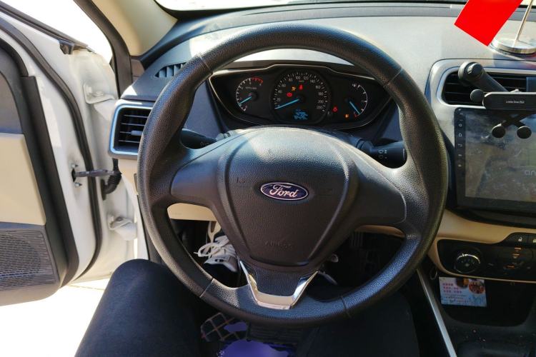 Used Ford Escort 2015 1.5L Manual Comfort Model
