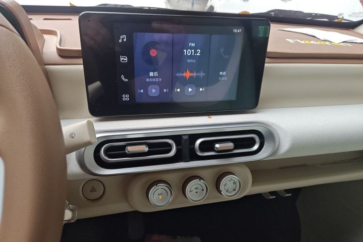 Used Wuling Hongguang MINIEV 2024 3rd Generation 215km Advanced Version
