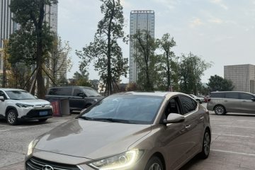 Used Hyundai Elantra 2016 1.6L Automatic ZhiXuan · Luxury Version