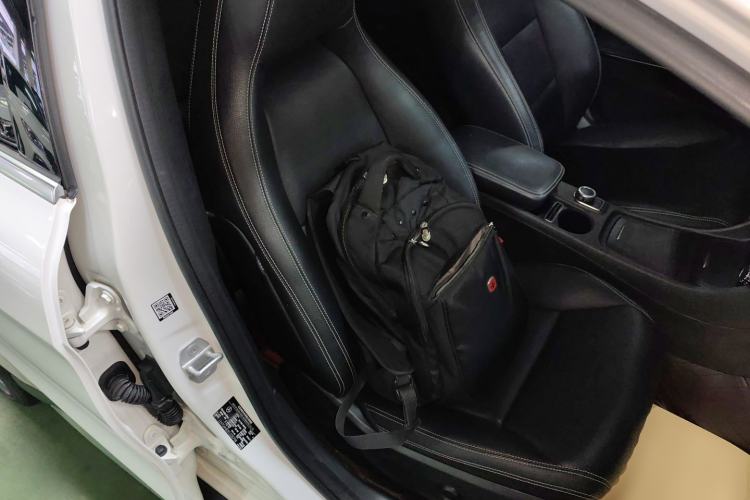 Used Mercedes-Benz GLA 2015 GLA 220 4MATIC Luxury Model
