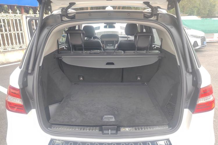 Used Mercedes-Benz M-Class 2014 ML 400 4MATIC Dynamic Model