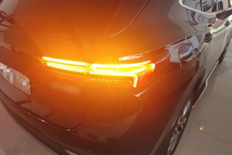 Used Buick Envision 2023 Encore S 552T Two-Wheel Drive Luxury Model