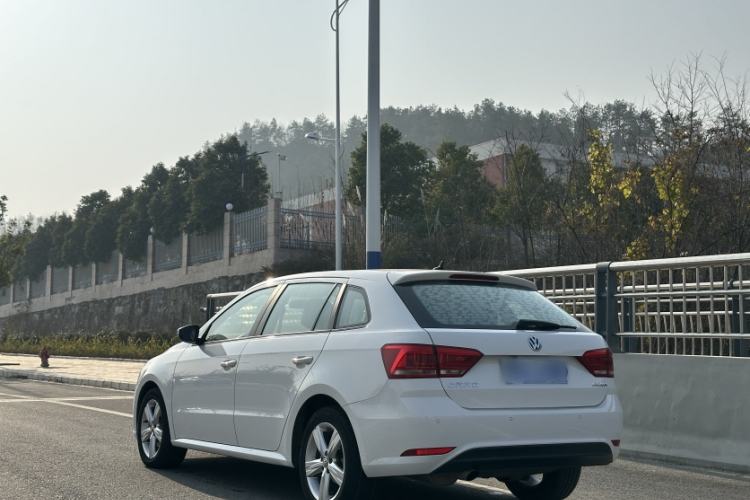 Used Volkswagen Gran Lavida 2017 1.6L Automatic Fashion Edition
