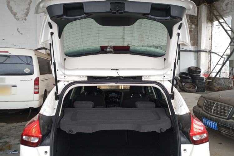 Used Ford Focus 2017 Hatchback 1.6L Automatic Comfort Plus SmartDrive Edition
