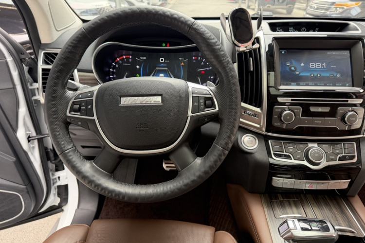 Used Haval H9 2017 2.0T Gasoline 4x4 Prestige Model 7 Seats
