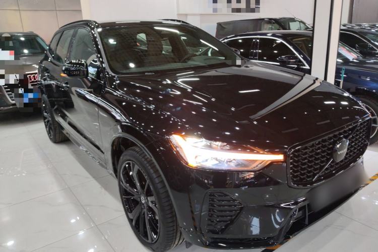 Used Volvo XC60 2025 B5 Four-Wheel Drive Smart & Advanced Midnight Black Edition
