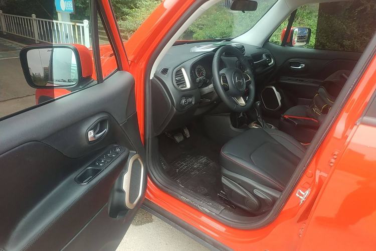 Used  Renegade 2017 180T Automatic High-Energy Version
