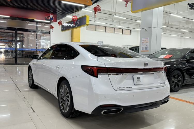 Used Buick LaCrosse 2023 28T Prestige Edition
