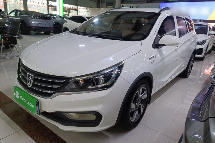 Used Baojun 310W 2017 1.5L Manual Comfort Version China V