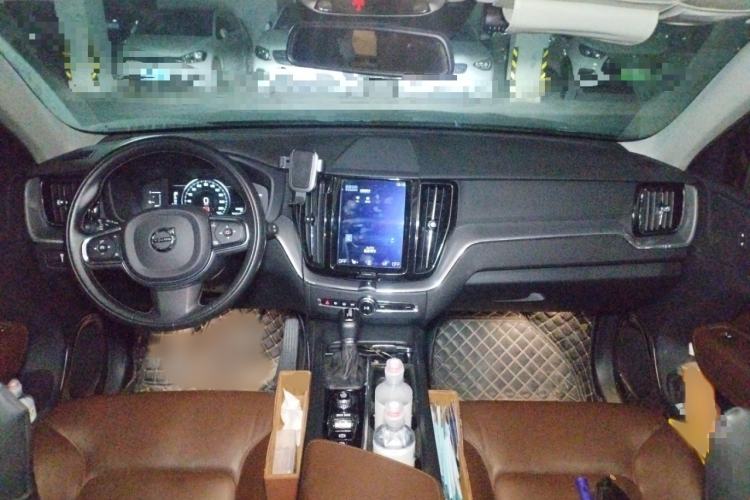 Used Volvo XC60 2019 T5 4x4 Smart Edition China V Standard