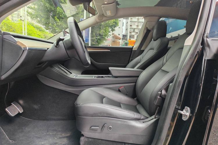 Used Tesla Model Y 2021 Standard Range Rear-Wheel Drive Version
