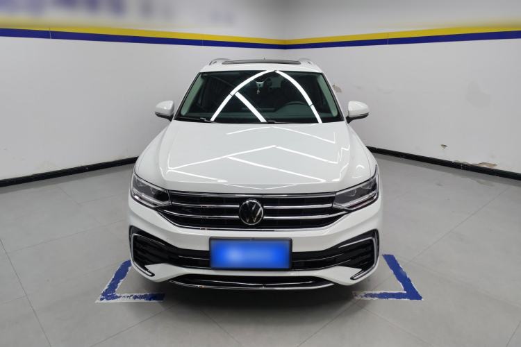 Used Volkswagen Tiguan L 2023 330TSI Automatic Two-Wheel Drive R-Line Enjoyment Edition
