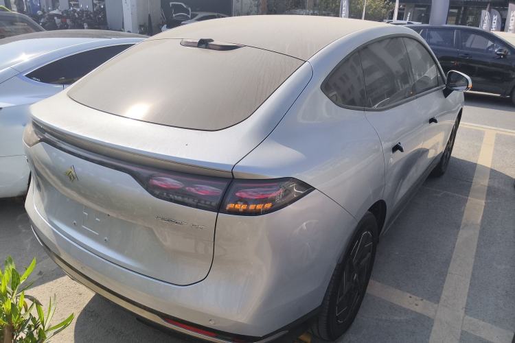 Used  HT 2023 670 Rear-Drive Ultra-High Voltage Version
