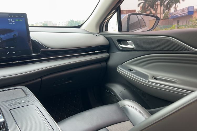 Used AION S Plus 2023 70 Intelligent Edition Lithium Iron Phosphate
