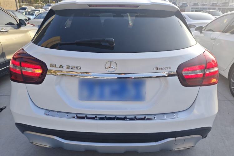 Used Mercedes-Benz GLA 2017 GLA 220 4MATIC Fashion Model
