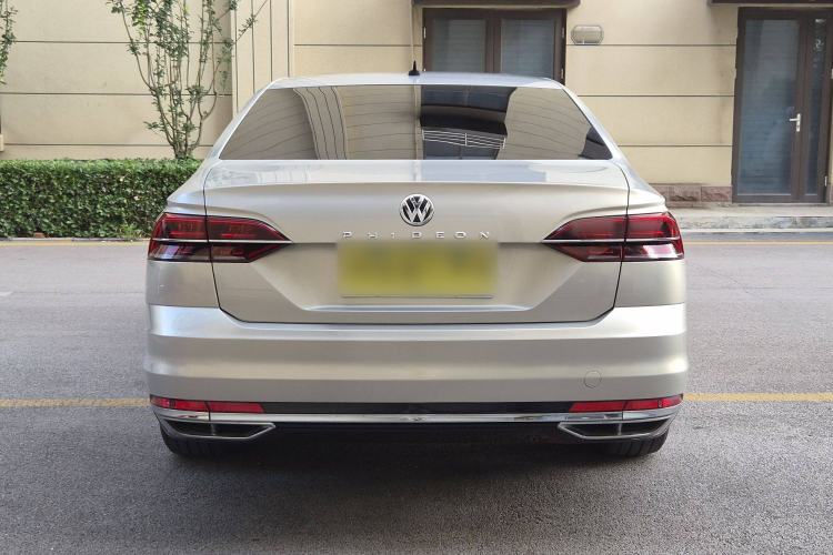 Used Volkswagen Phideon 2018 Revised Version 380TSI Two-Wheel Drive Business Edition
