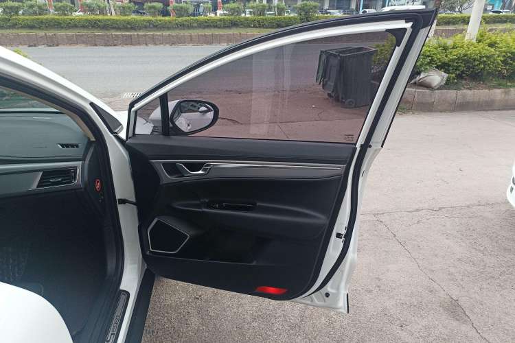 Used Geely Auto Emgrand GS 2018 Lingchao Edition 1.4T Automatic LingShang Smart Connectivity Model
