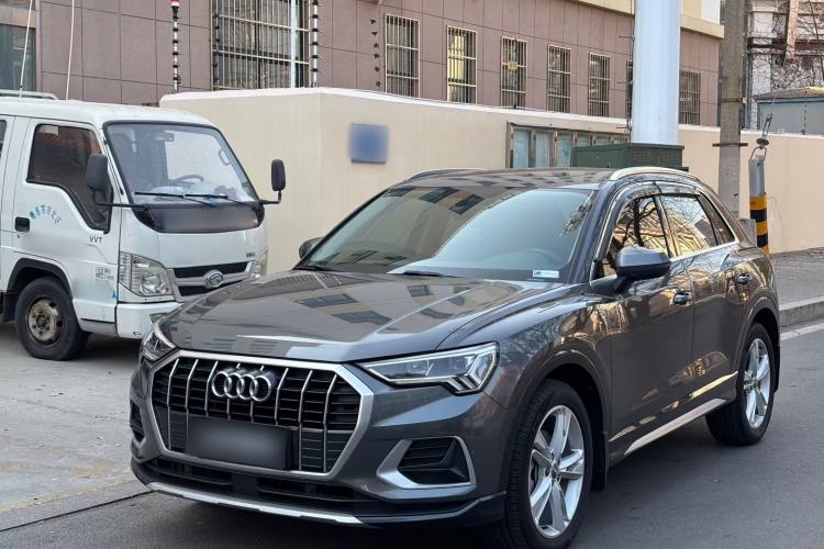 Used Audi Q3 2019 40 TFSI Fashionable and Elegant Model