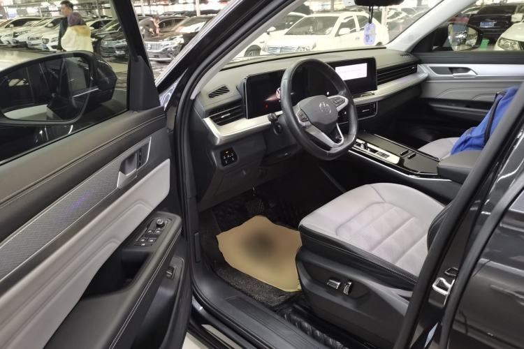 Used Volkswagen Talagon 2023 330TSI Luxury Touring Edition
