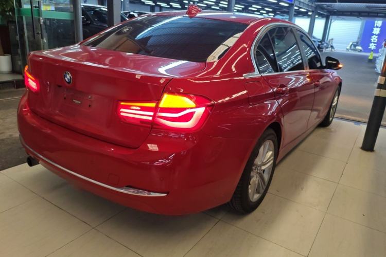 Used BMW 3 Series 2016 320Li Ambition Model
