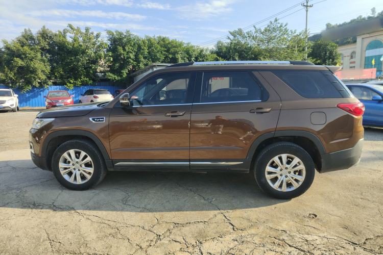Used Changan CS95 2017 2.0T Two-Wheel Drive Zhiyuan Edition
