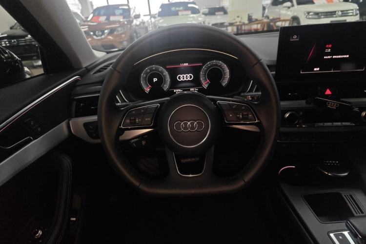 Used Audi A4L 2022 40 TFSI Luxury Dynamic Model
