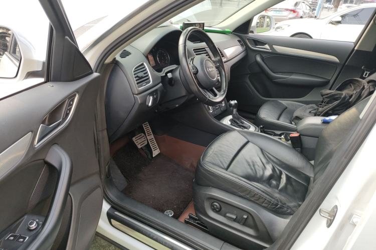 Used Audi Q3 2015 30 TFSI Comfort Model