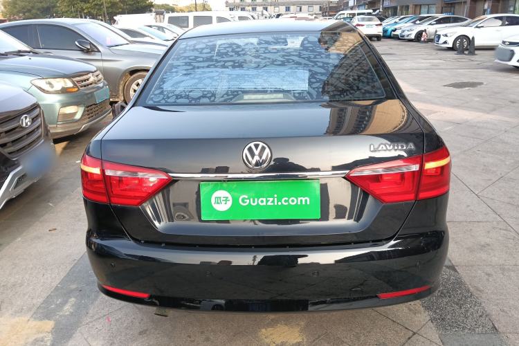 Used Volkswagen Lavida 2013 Revised Classic 1.6L Manual Fashion Edition