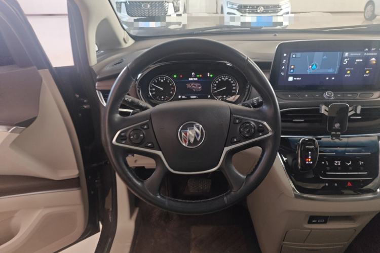 Used Buick GL8 2022 Land Business Class 652T Luxury Model
