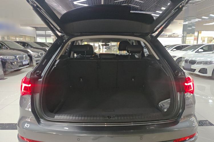 Used Audi Q3 2019 35 TFSI Advanced Dynamic Edition
