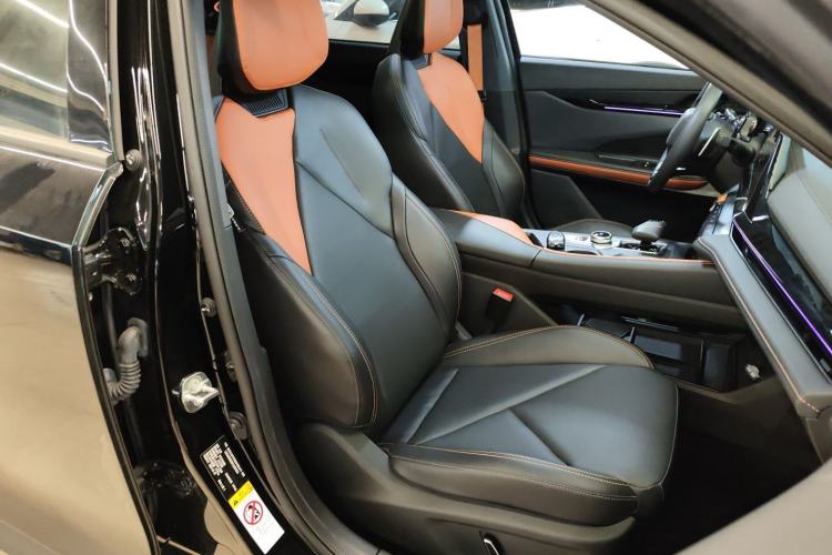 Used Changan UNI-V 2022 1.5T Prestige Version
