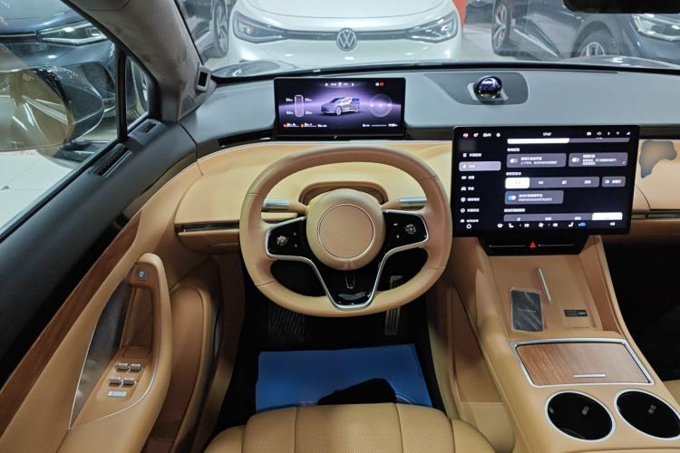 Used Hima Luxeed R7 2025 Extended-Range 331km Ultra
