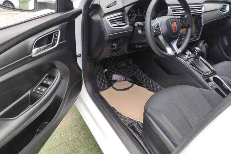 Used Roewe i5 2019 1.5L Automatic 4G Connected Langyue Edition
