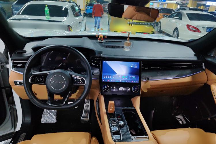 Used Lynk & Co 09 EM-P 2023 2.0TD EM-P Long-Range Version AM Six-Seater
